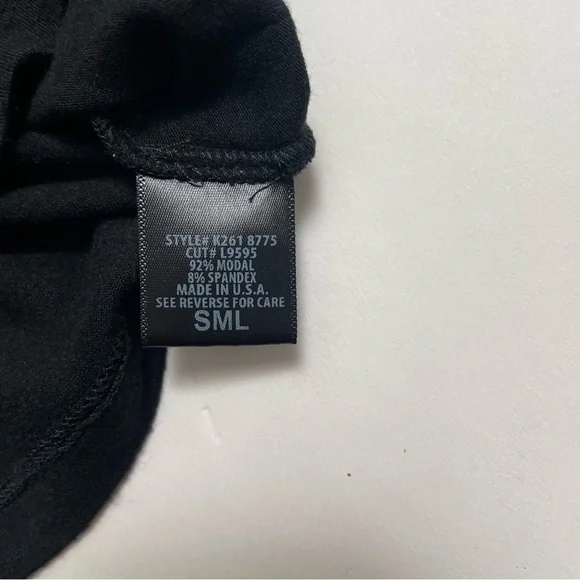 EMMA & SAM black crop top - Picture 2 of 3